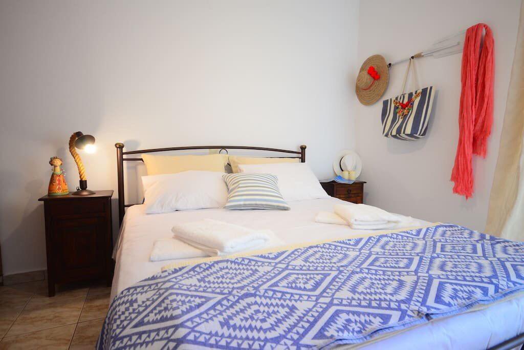 Christina Apartment 키사모스 외부 사진