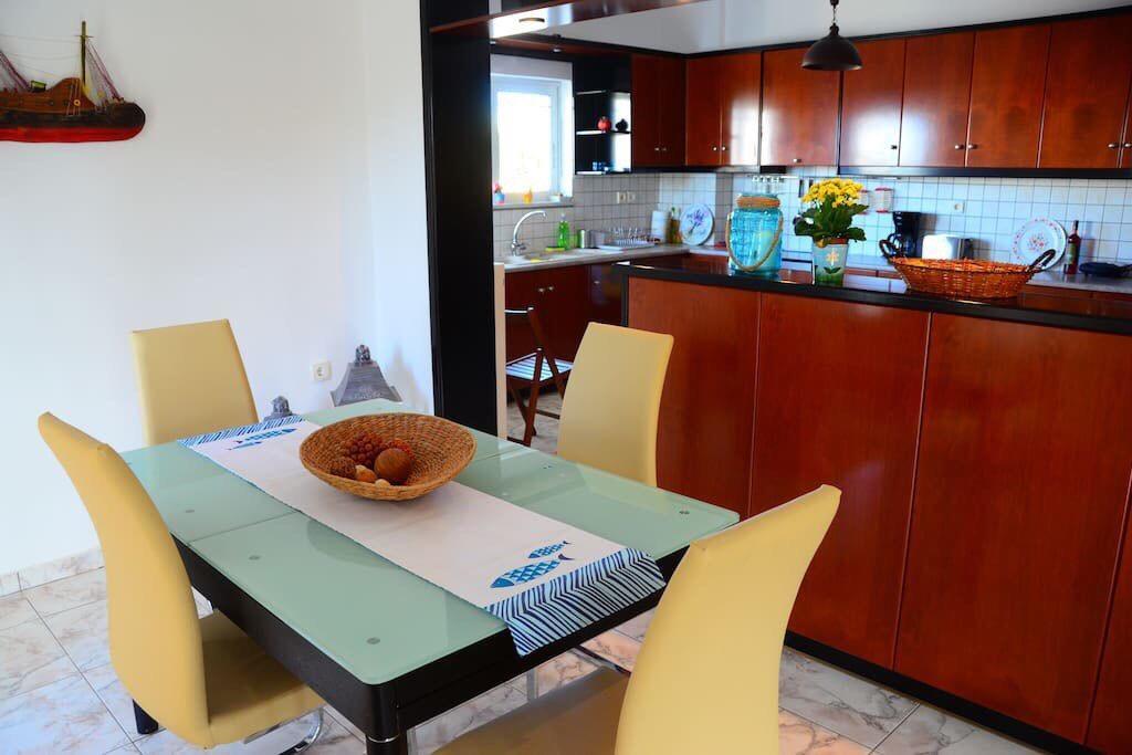 Christina Apartment 키사모스 외부 사진